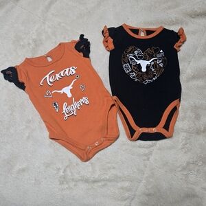 University of Texas Longhorns baby onsie bundle, Set of 2 newborn onsie 0-3m